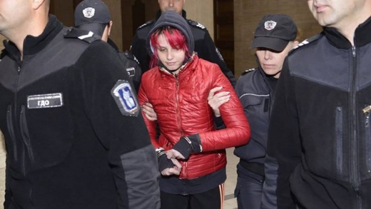 Да газиш кръв за… дрога. Внучката Ивет е убила актрисата Виолета Донева