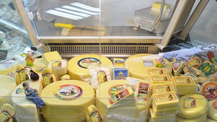 Не кило, не два. Не тон, нито два – 40 тона кашкавал изчезна от резерва ни