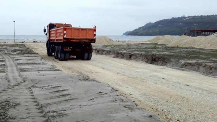 Източват водата от Аспарухов парк