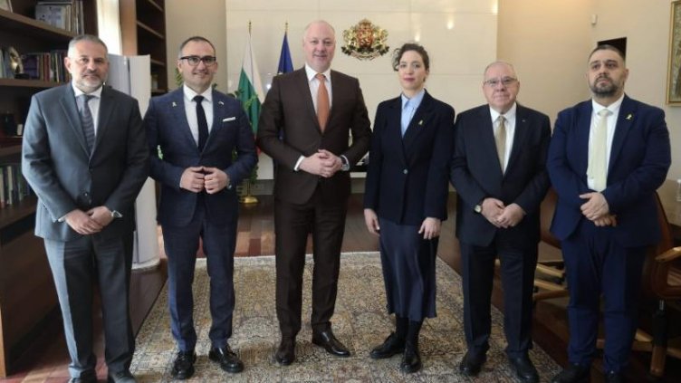 Росен Желязков се срещна с представители на еврейската общност у нас по повод Песах