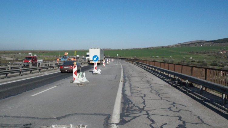 Пускат плащанията към строителните фирми