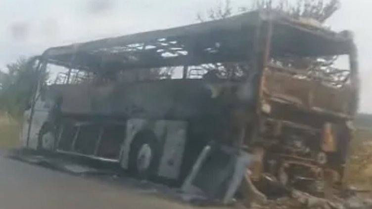 Собственикът на изгорелите автобуси: Палежът е умишлен