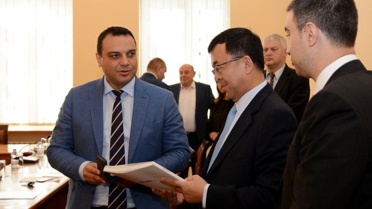 Ивайло Московски: Провеждаме индивидуална политика към различния тип инфраструктура