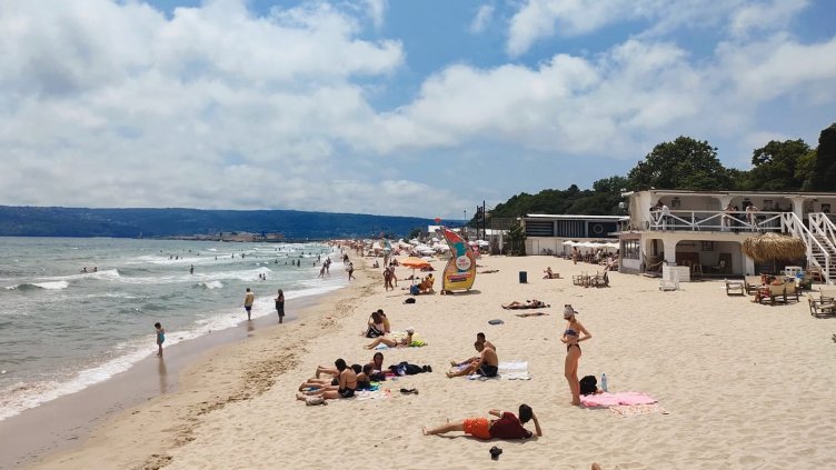 Олинклузив евтиния на първа линия. Задава се сносно септемврийско море