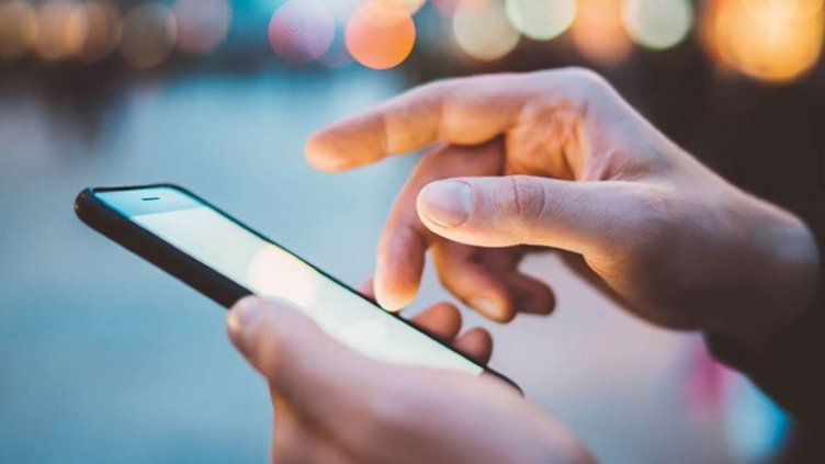 Пращаме SOS сигнали на Външно, ако изпаднем в беда зад граница