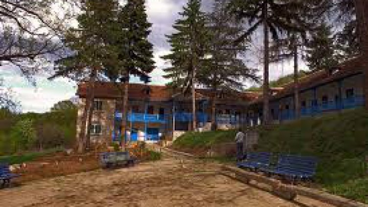 Каналджии зарязаха 27 бежанци в манастир край Лом