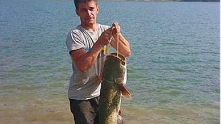 Русенец улови сом гигант, подари му живота