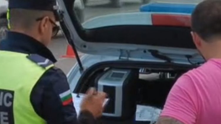 Спипаха надрусан с амфети младеж зад волана в Долни чифлик