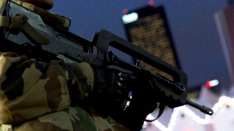 Франция и Германия в спор за повече свобода за продажба на оръжия извън ЕС