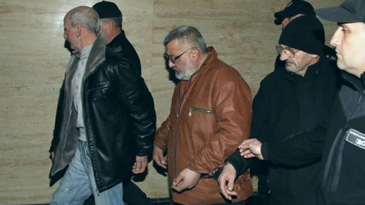 Кошмари от камиона-ковчег: 52-мата бежанци дишали от малък вентилатор