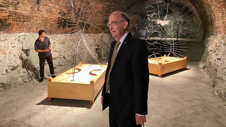 САЩ инвестират хиляди долари в център за изкуство и култура във Варна