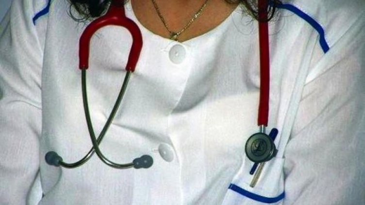 След всяка окървавена престилка един от нас напуска