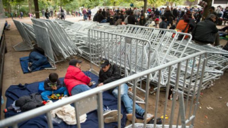 Германия започва да дава автоматично визи за сирийците