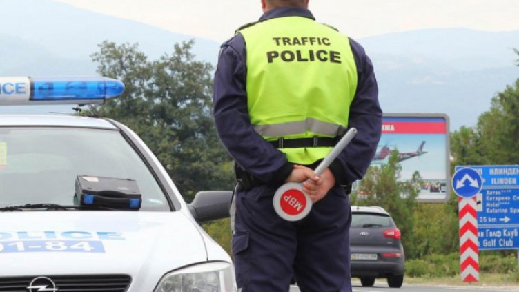 Спипани: 4500 шофьори карат с чужди номера, над 100 счупили скоби