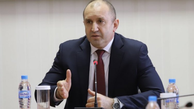 Президентът наложи вето на част от Закона за извънредното положение(Обновена)