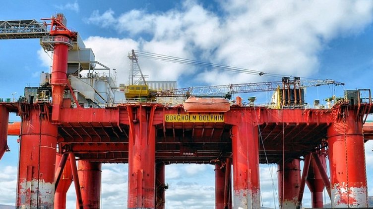 САЩ забранява на американски компании да сондират в Русия