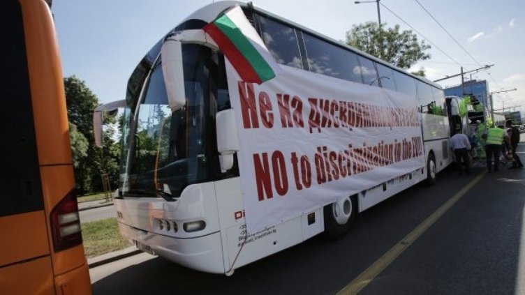 Край на протестите: Превозвачите се договориха с държавата