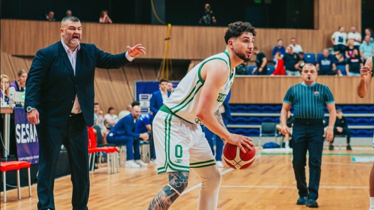 Черно море Тича се раздели с Иван Спиров