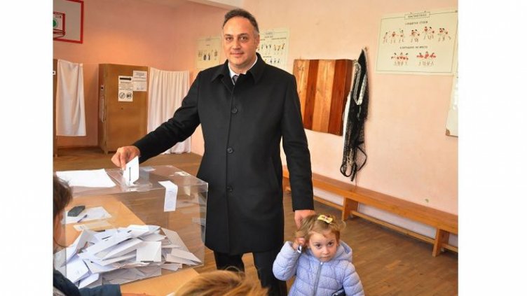 Стоян Пасев: Гласувах за стабилна България