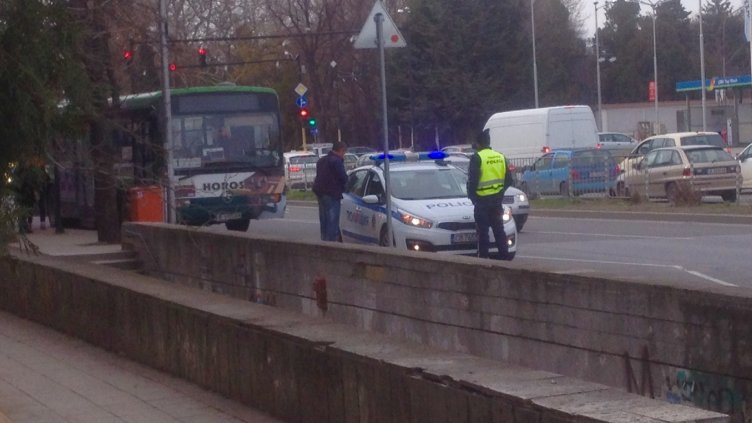 Автобус премаза крака на малко момиче във Варна(Обновена)