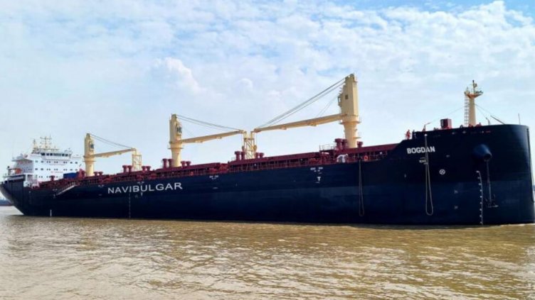 БМФ пусна на вода още един 32 150-тонен бълкер