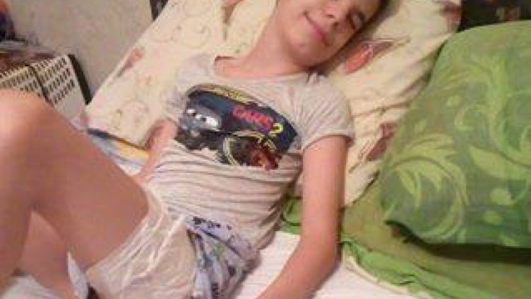 Зов за помощ! 10-годишният Емануил се нуждае от инвалидна количка