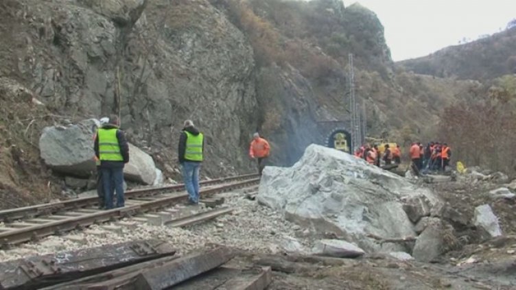 До часове пускат движението жп линията Петрич – Благоевград