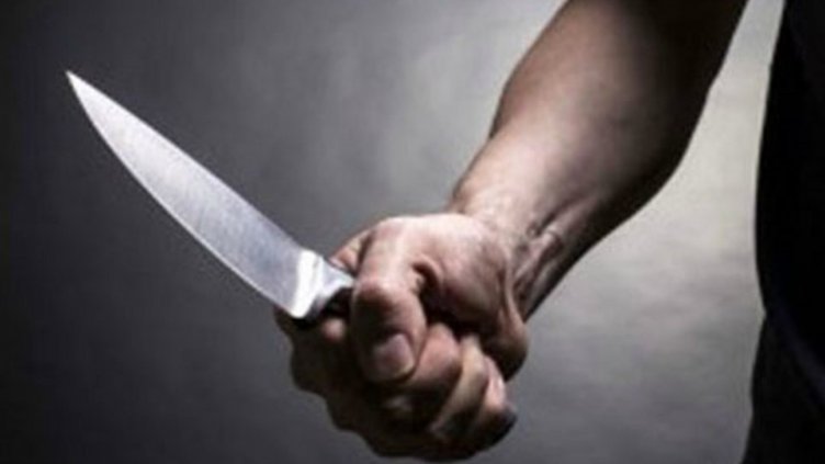 Трима души клаха 19-годишен в Годеч