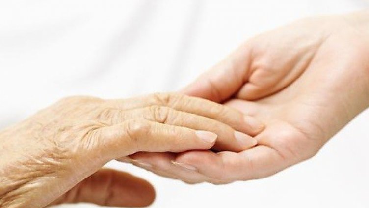 709 варненци получават допълнителна патронажна грижа