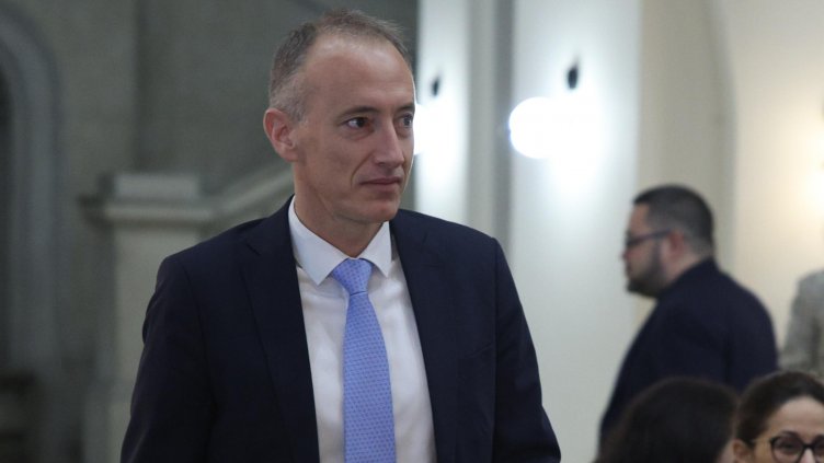 Деветокласник до МОН: Не сме равнопоставени с учениците от Варна