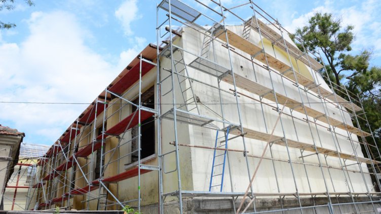 Ремонтът на Юнашкия салон върви по план