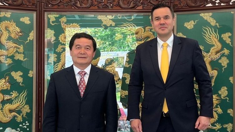 Китай е в топ 10 на търговските ни партньори