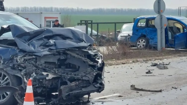 Тежко ПТП затвори пътя Добрич - Варна