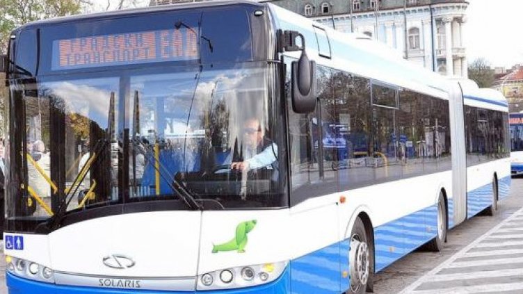 Пускат допълнителни курсове за Черешова задушница във Варна