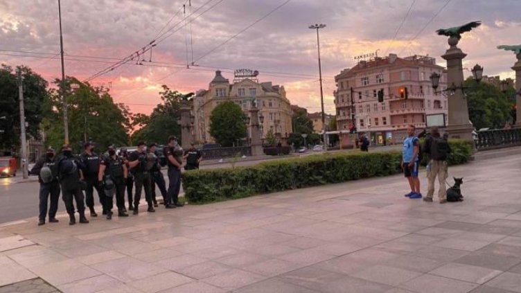 Разтуриха палатките(Обновена)