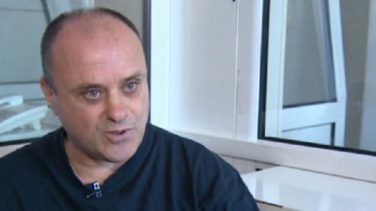 Убил дъщеря си съди България, гадна му била килията!!!