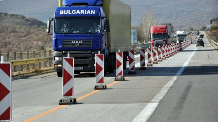 С тол системата: Приходите от тежкотоварните автомобили ще скочат седем пъти