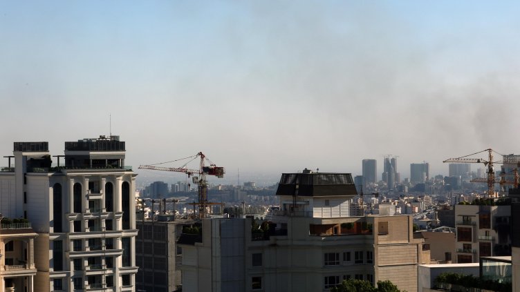 Евакуираха двама българи от Иран