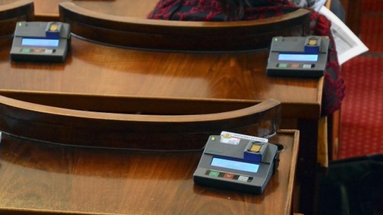 Свикват извънредно НС за маратона с бюджета