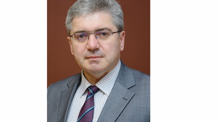 Проф. д-р Красимир Иванов получава орден „Св. Св. Кирил и Методий“