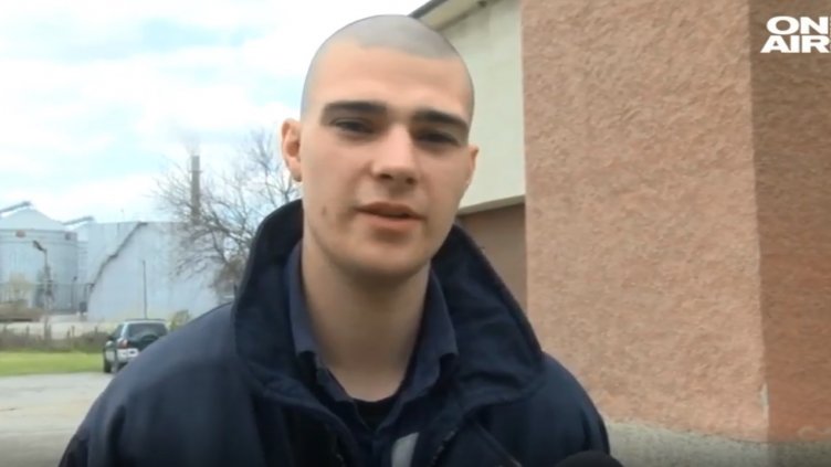 Пожарникар с доблестна постъпка! Откри на пътя 200 лева и ги предаде