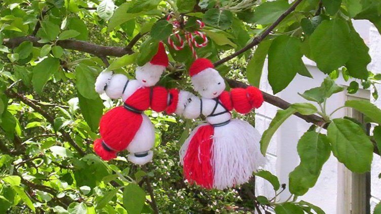 Мартеницата не била българска, а измислена от гърците