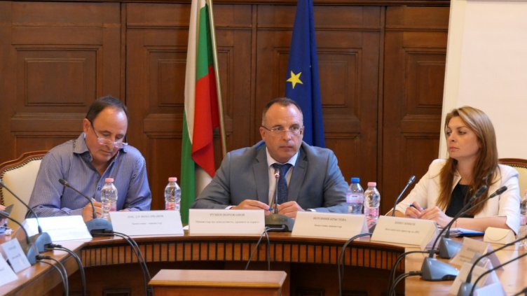 Проверяват животните под селекционен контрол