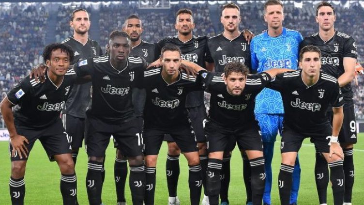 Скандал в Италия: Отнеха 15 точки на "Ювентус"