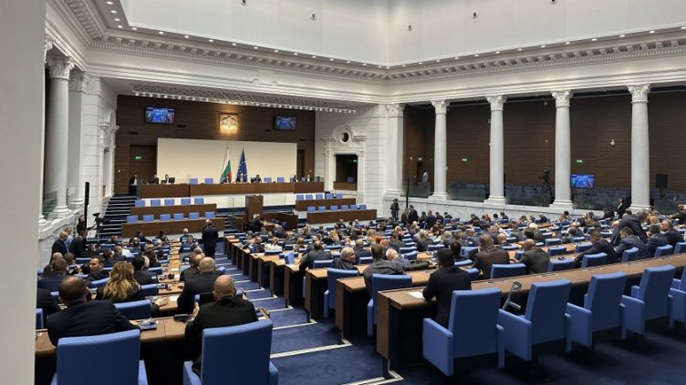 Приключиха дебатите по вота на недоверие