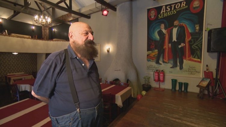 Отиде си известният български илюзионист Астор