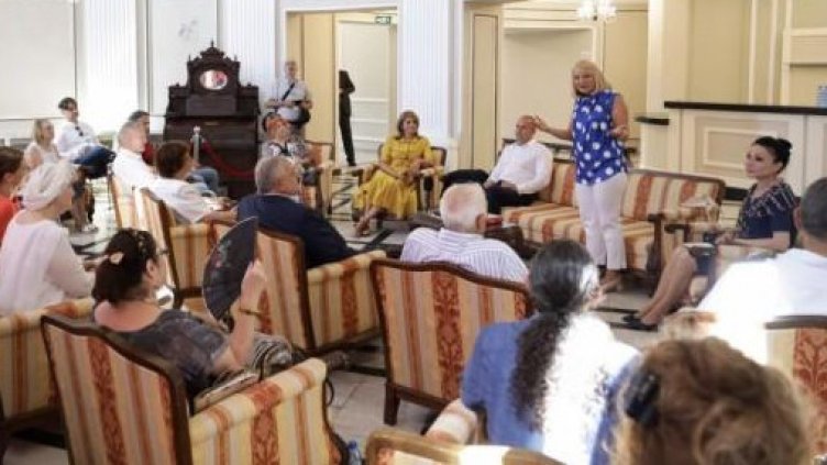 Президентът приветства идеята за изграждане на многофункционална сграда за сценични изкуства във Варна