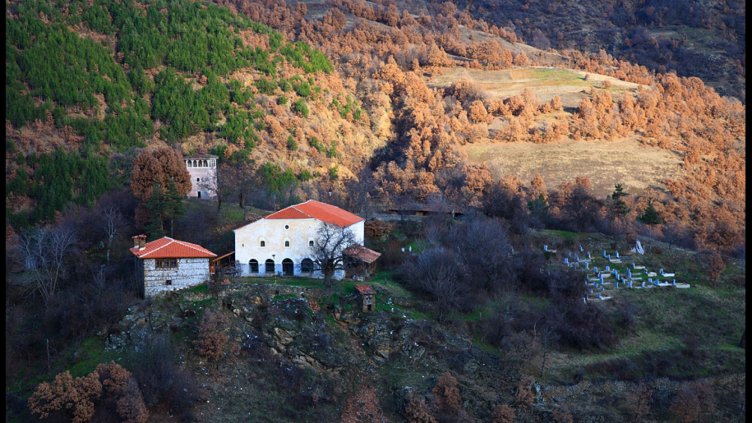 Манастир на 7 века води туристи в Огражден планина