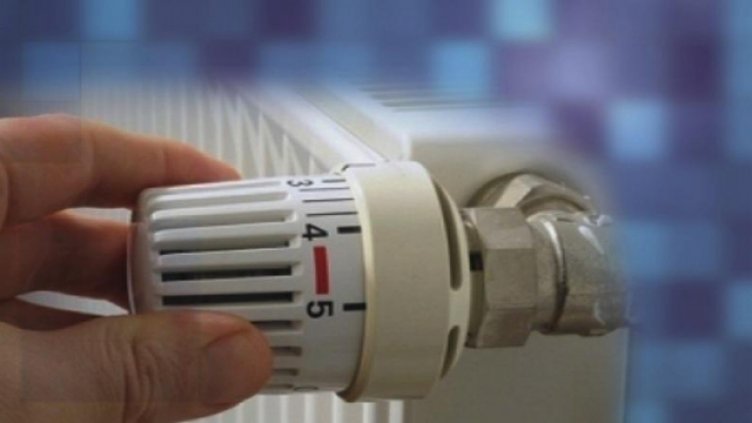 Обсъждат новите цени на парното и тока