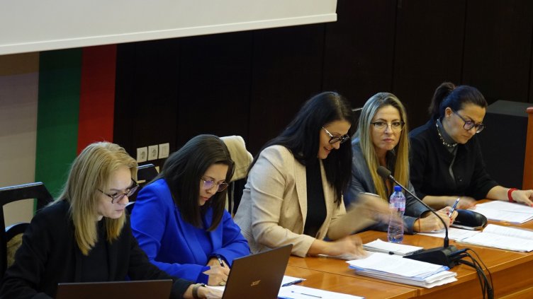 12 варненци ще получат еднократни социални помощи от общината